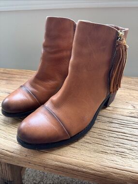 PIKOLINOS Cognac Leather Ankle Boots with Side Tassel Zip size 8